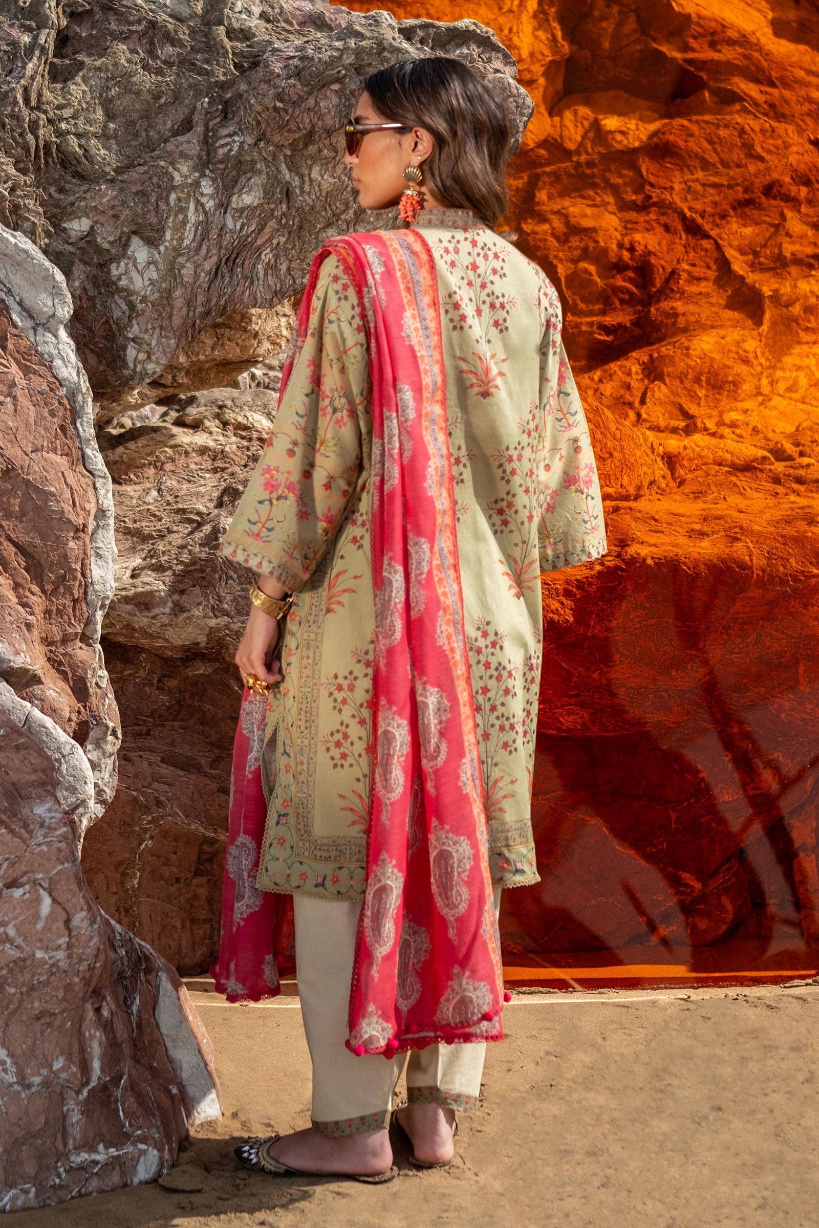 img_sana_safinaz_mahay_24_awwal_boutique