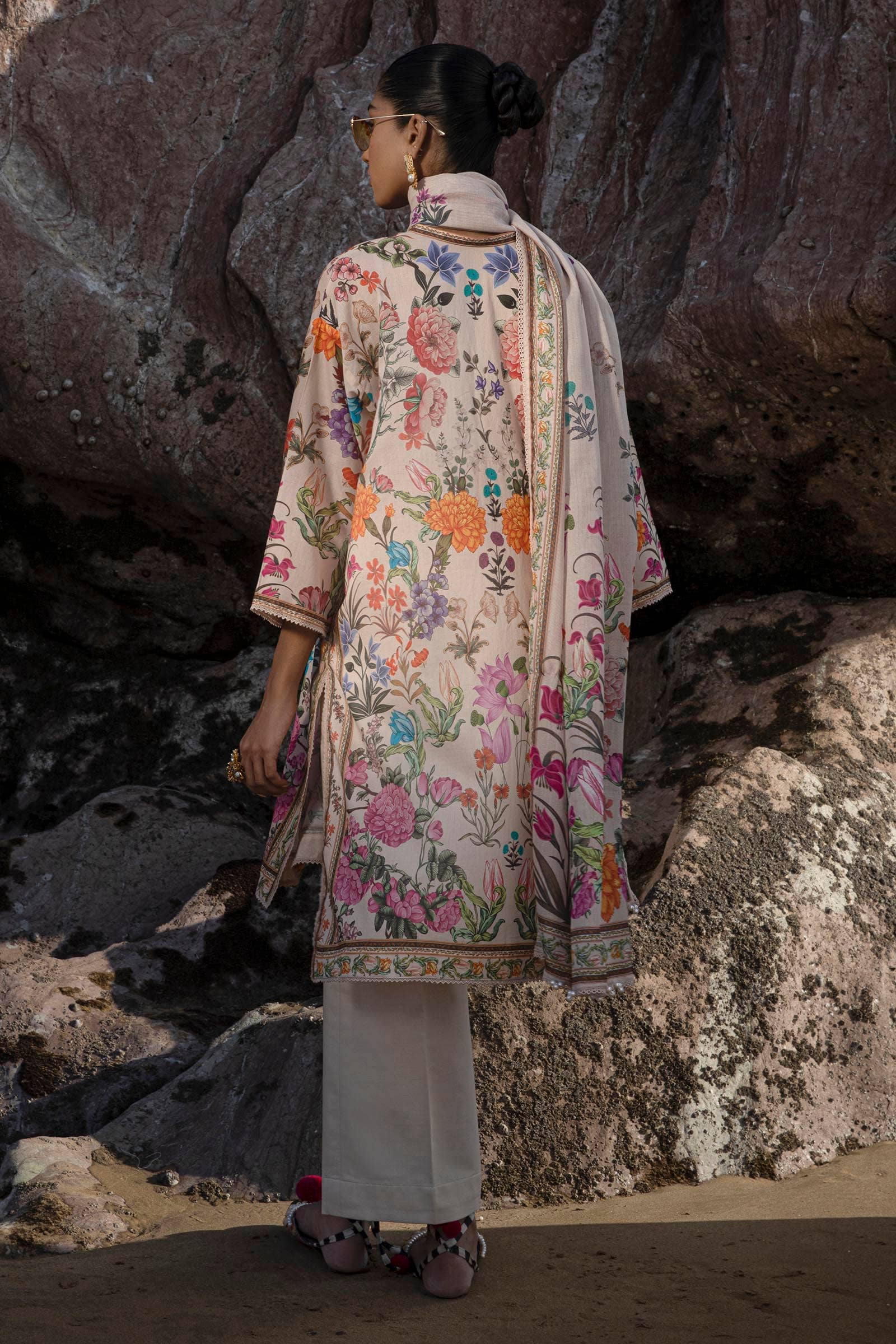 img_sana_safinaz_mahay_24_awwal_boutique