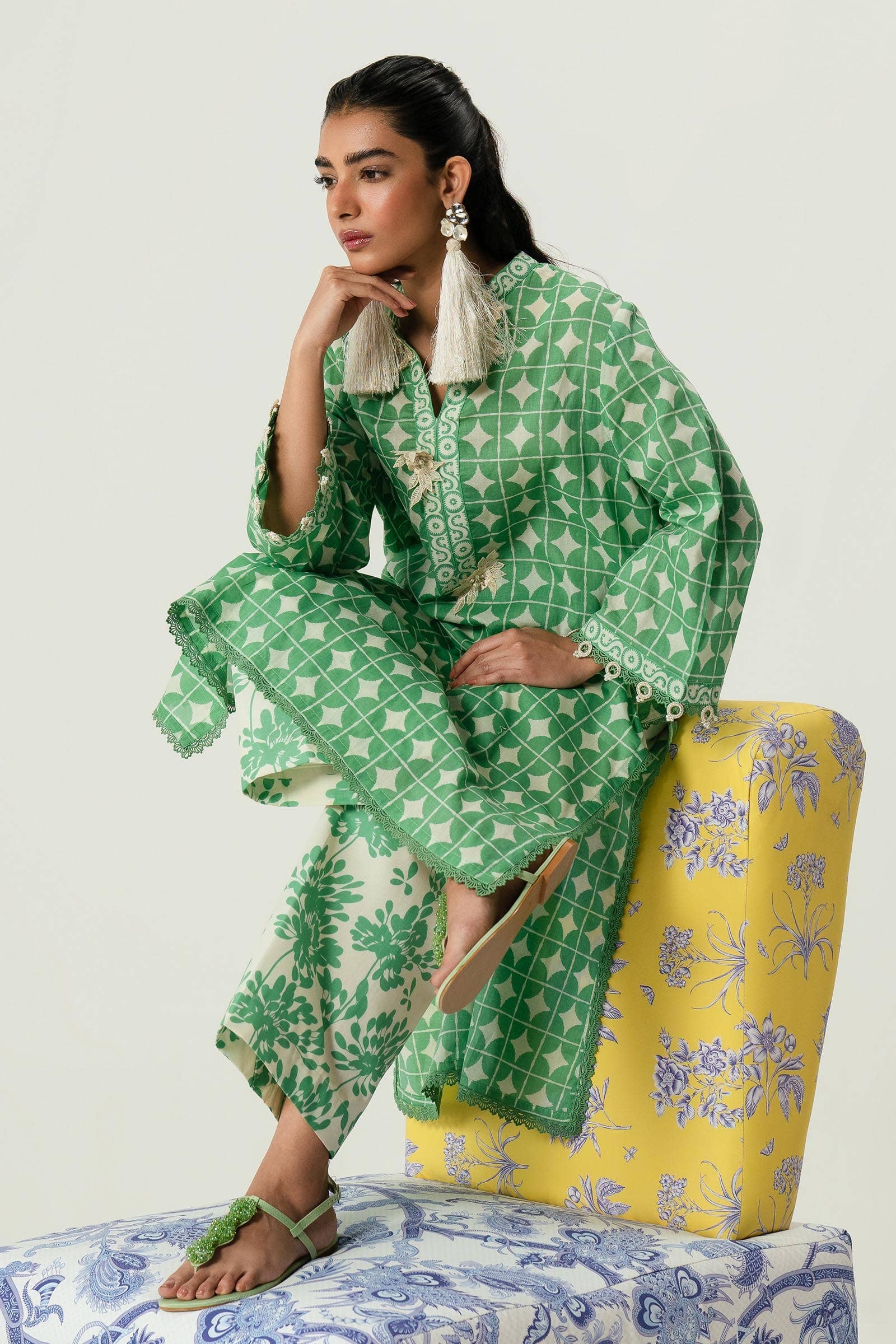 img_mahay_by_sana_safinaz_vol_2_awwal_boutique