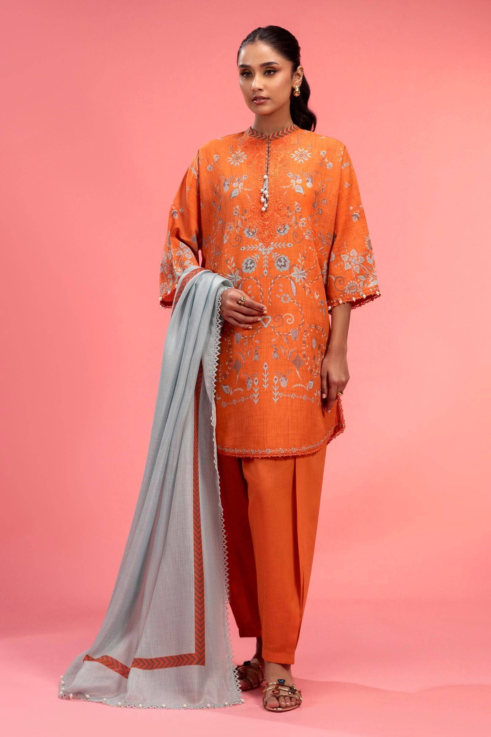 img_sana_safinaz_mahay_lawn_awwal_boutique