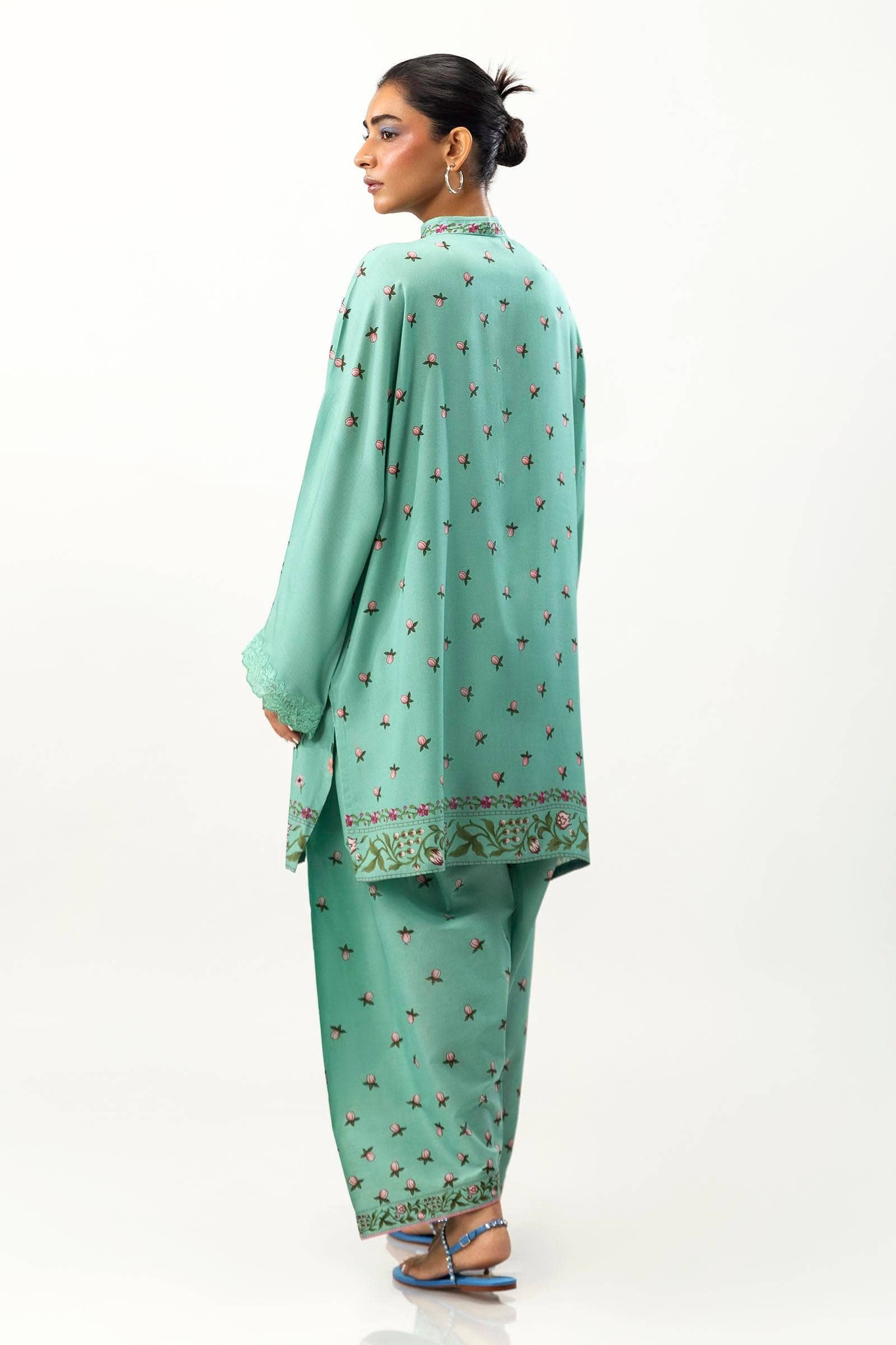 img_sana_safinaz_mahay_winter_fall_edit_awwal_boutique