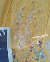 img_open_pic_sana_safinaz_mahay_lawn_awwal_boutique