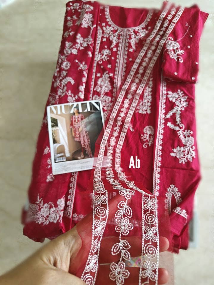 img_sana_safinaz_muzlin_lawn_23_awwal_boutique