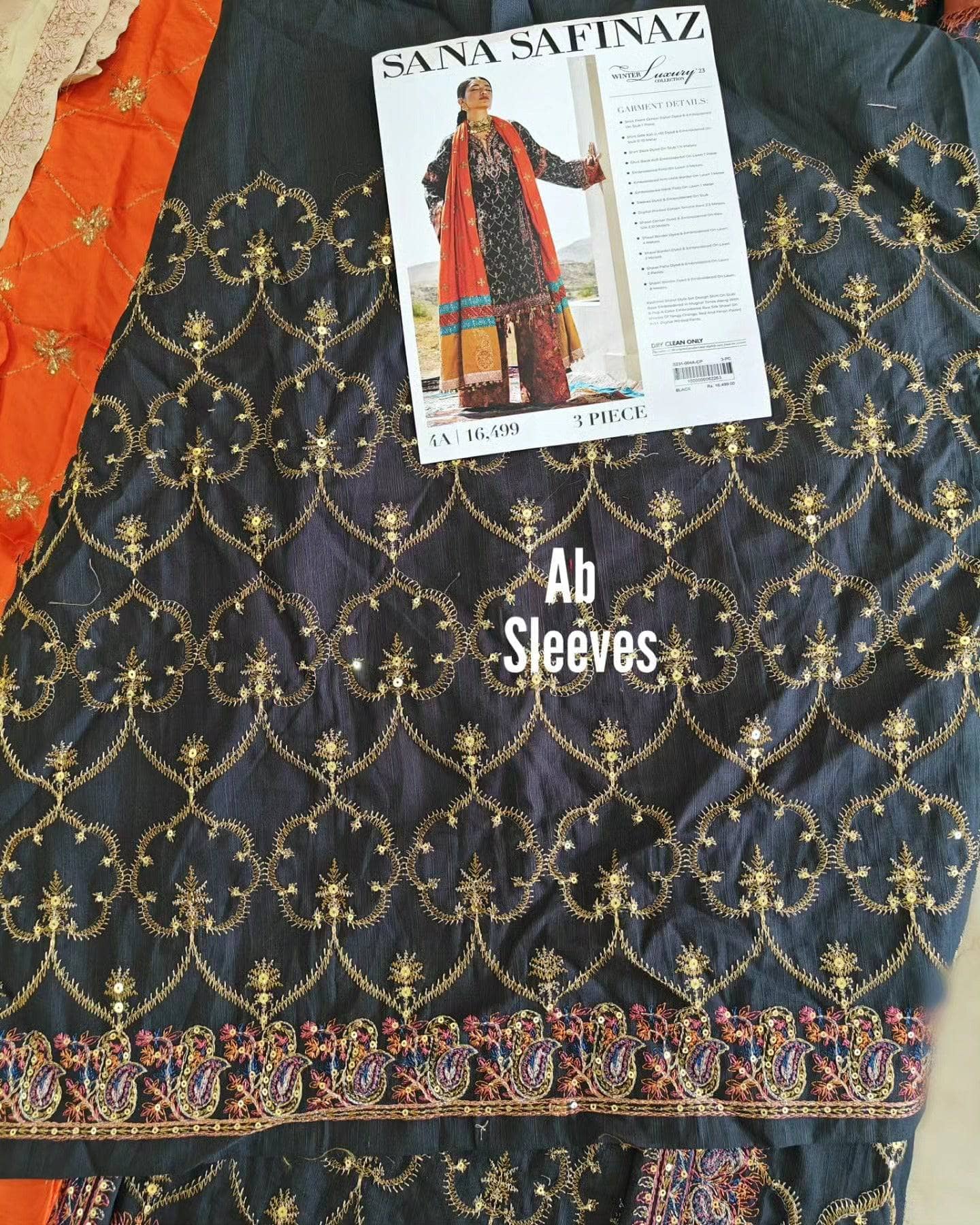 img_open_pic_sana_safinaz_winter_23_awwal_boutique