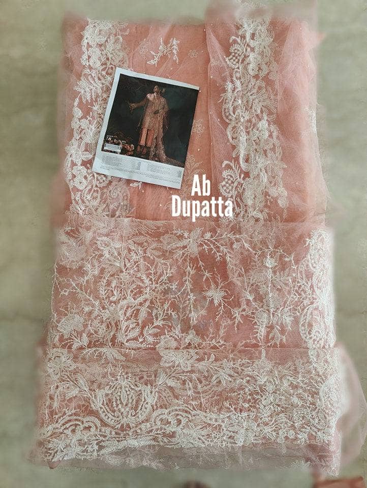 img_open_pic_sana_safinaz_lawn_awwal_boutique