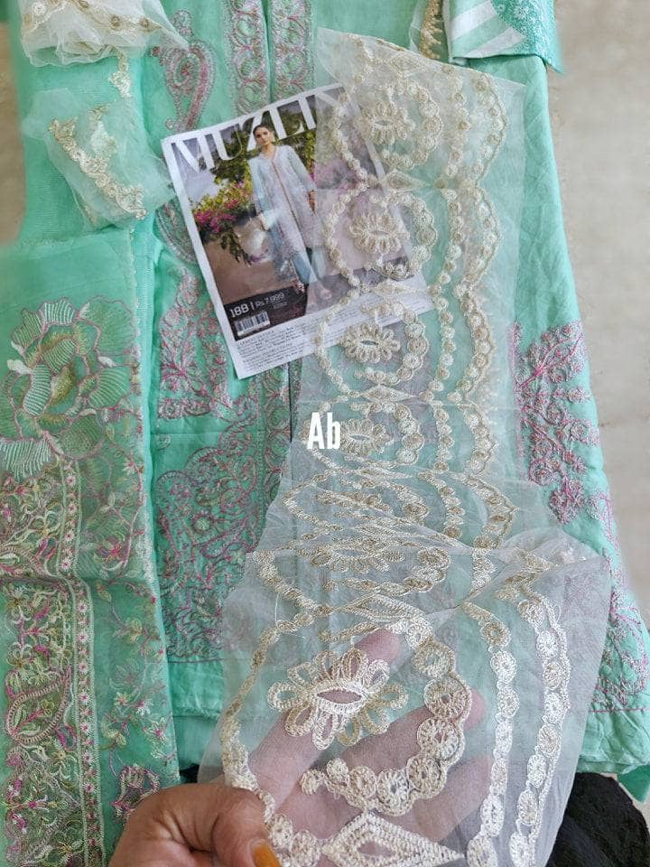 img_open_pic_sana_safinaz_muzlin_23_awwal_boutique