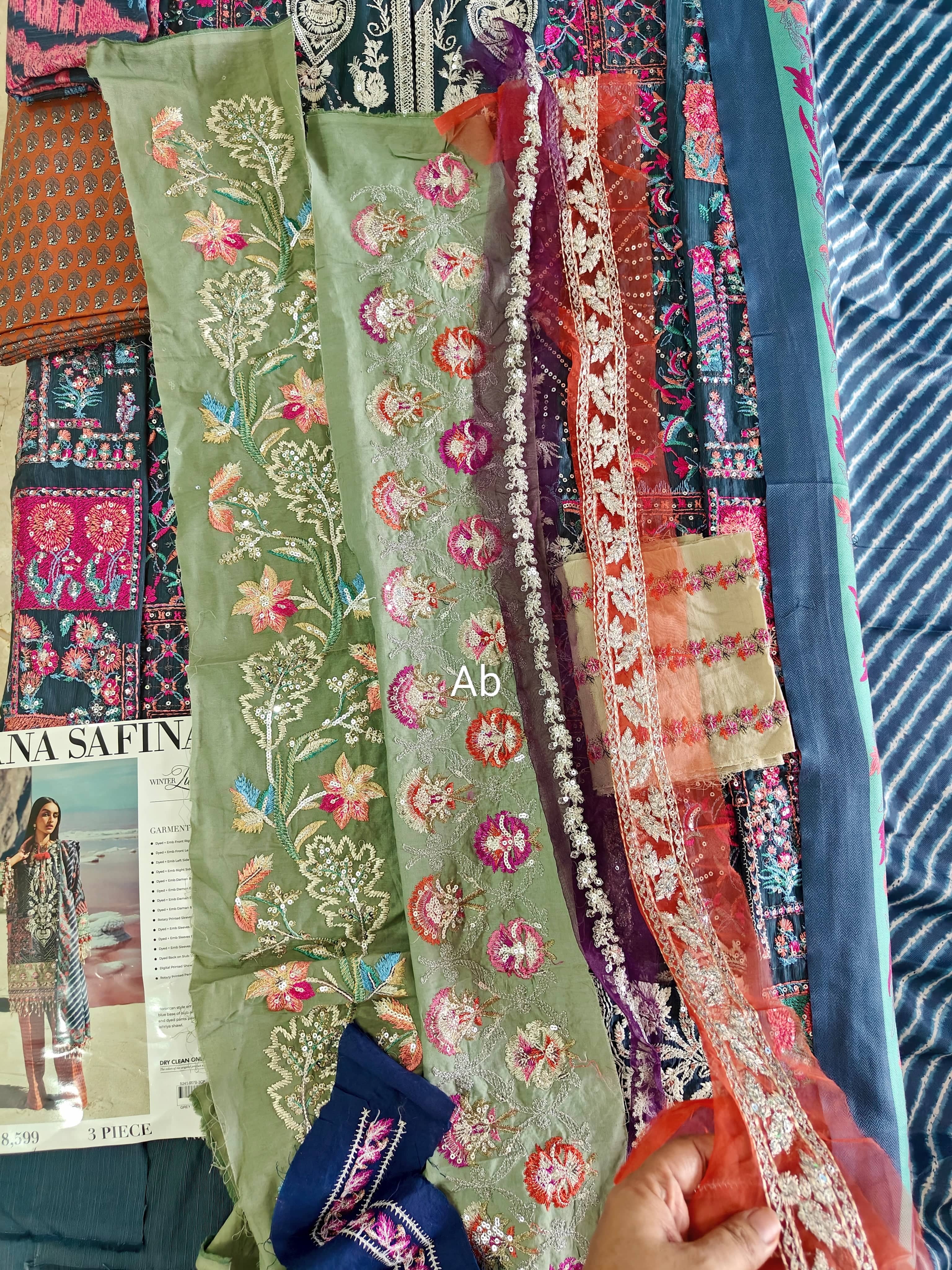 img_sana_safinaz_winter_shawl_collectoon_awwal_boutique