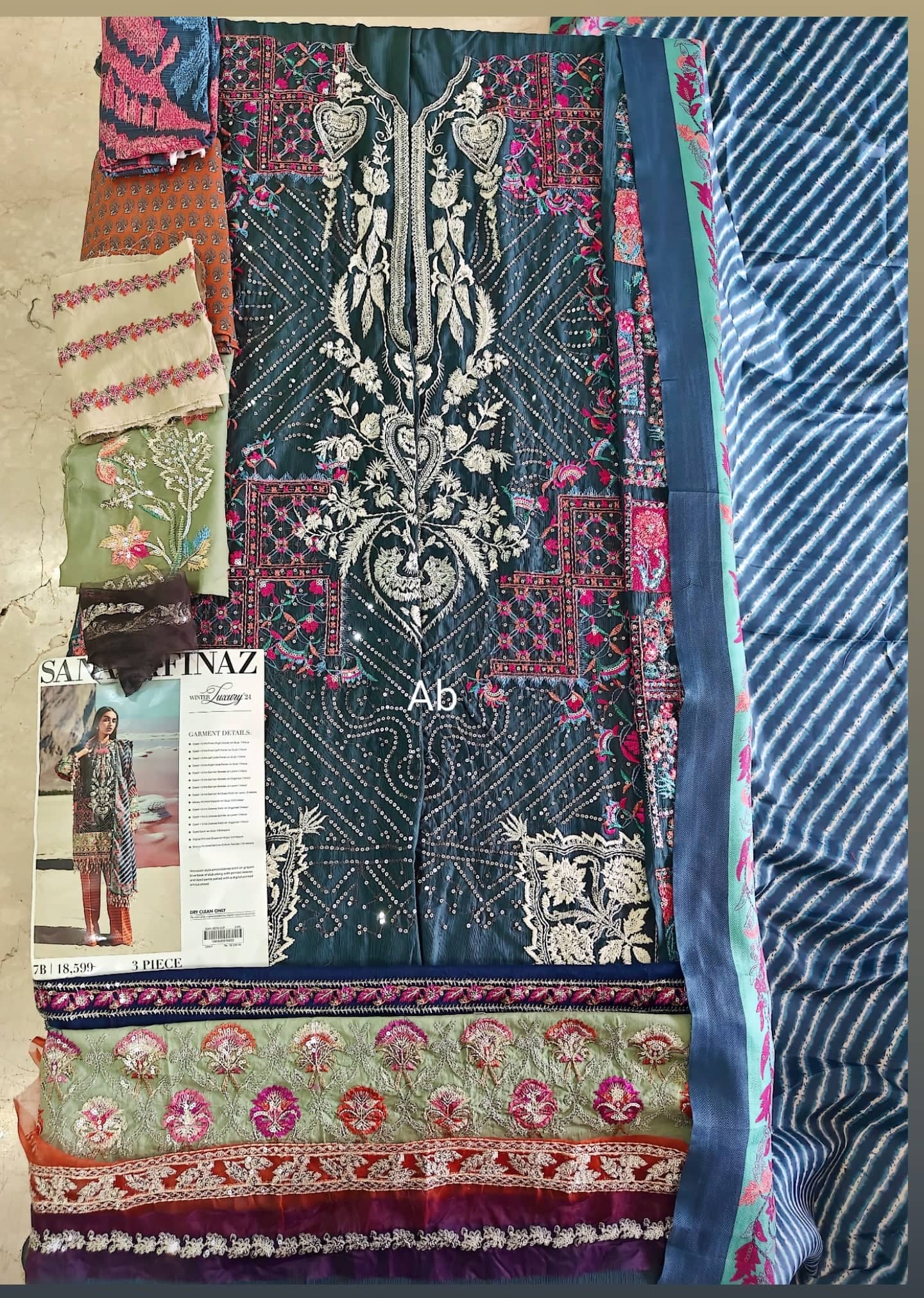 img_sana_safinaz_winter_shawl_collectoon_awwal_boutique