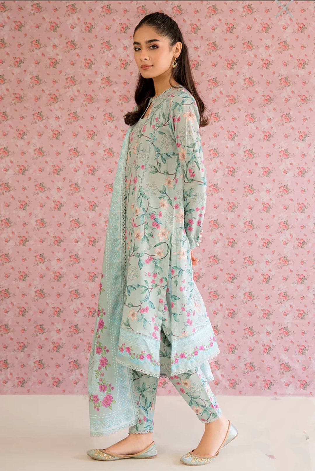 img_cross_stitch_lawn_23_awwal_boutique