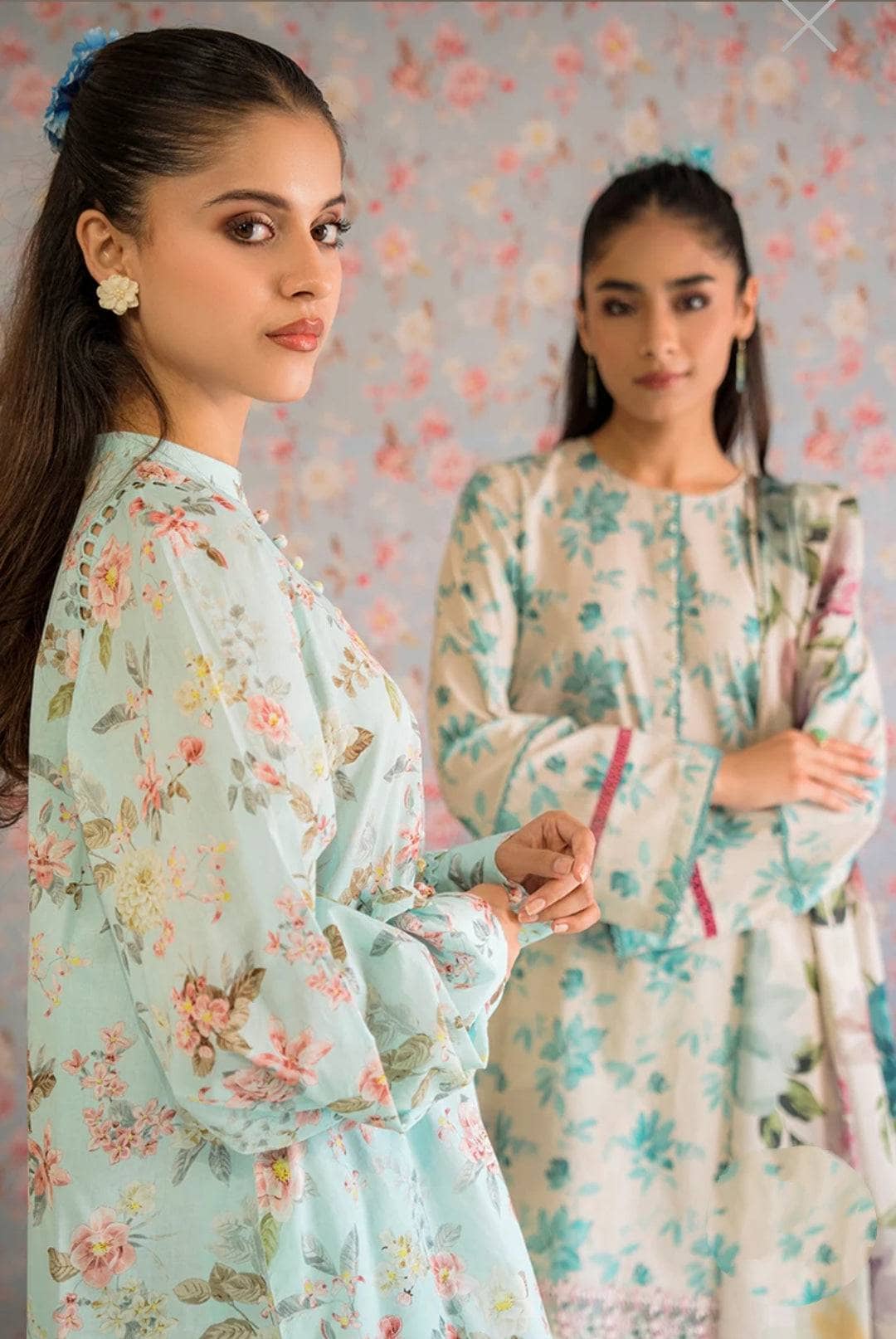 img_cross_stitch_lawn_23_awwal_boutique