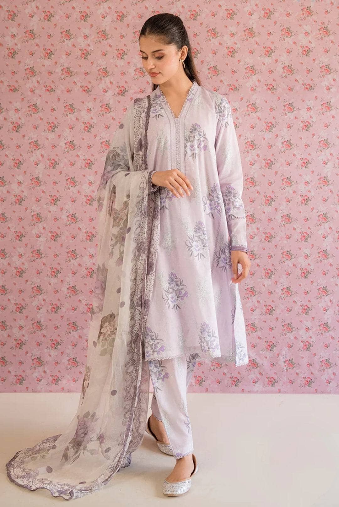 img_cross_stitch_lawn_23_awwal_boutique