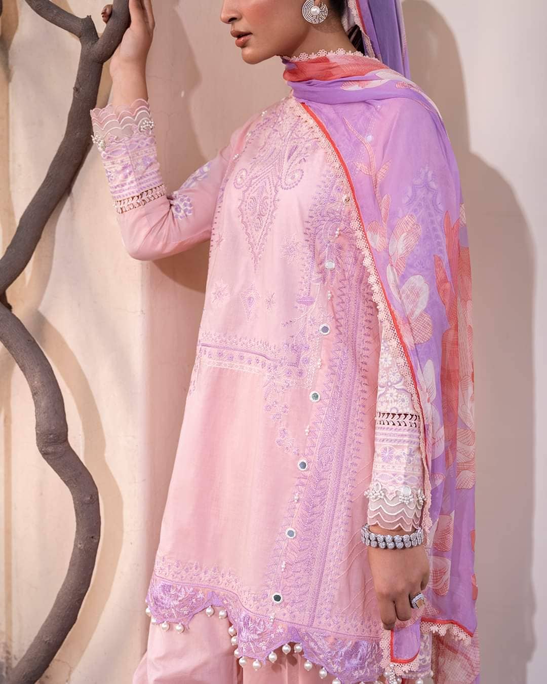 img_sana_safinaz_muzlin_lawn_23_awwal_boutique