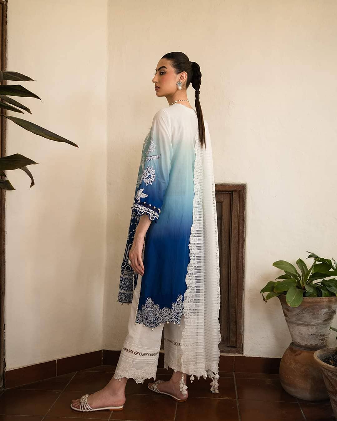img_sana_safinaz_muzlin_lawn_23_awwal_boutique
