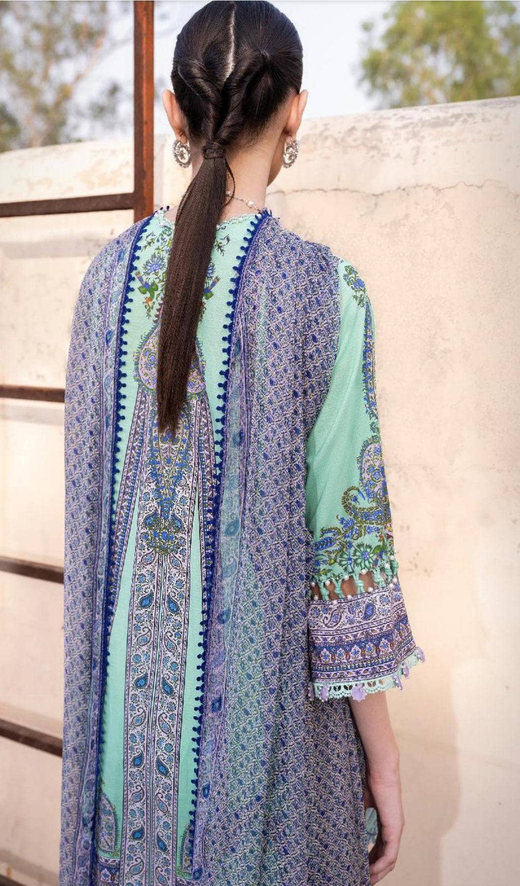 img_sana_safinaz_muzlin_lawn_23_awwal_boutique