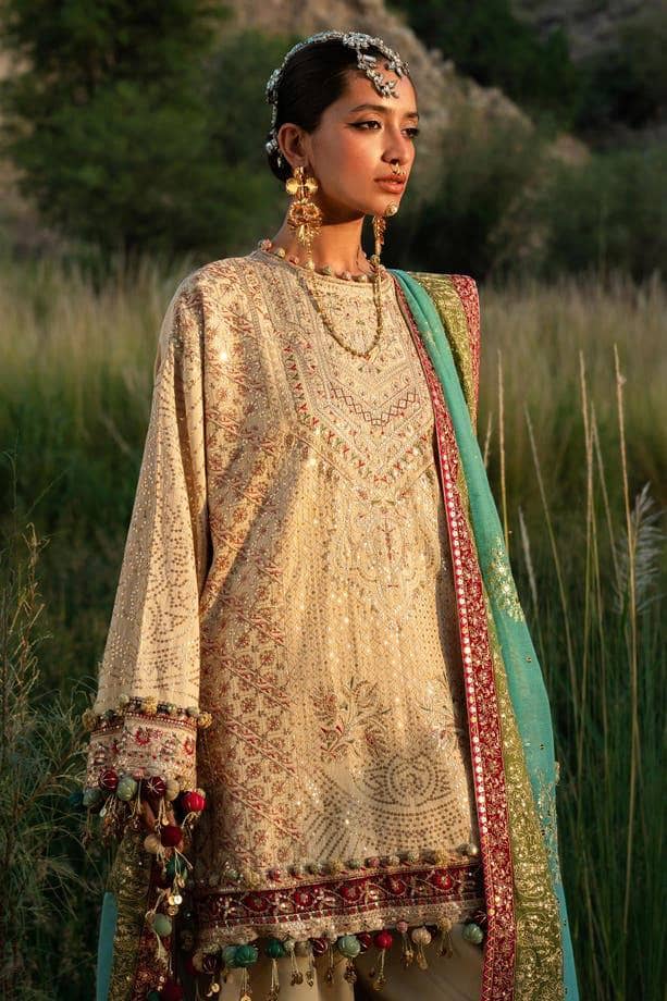 img_sana_safinaz_winter_23_awwal_boutique
