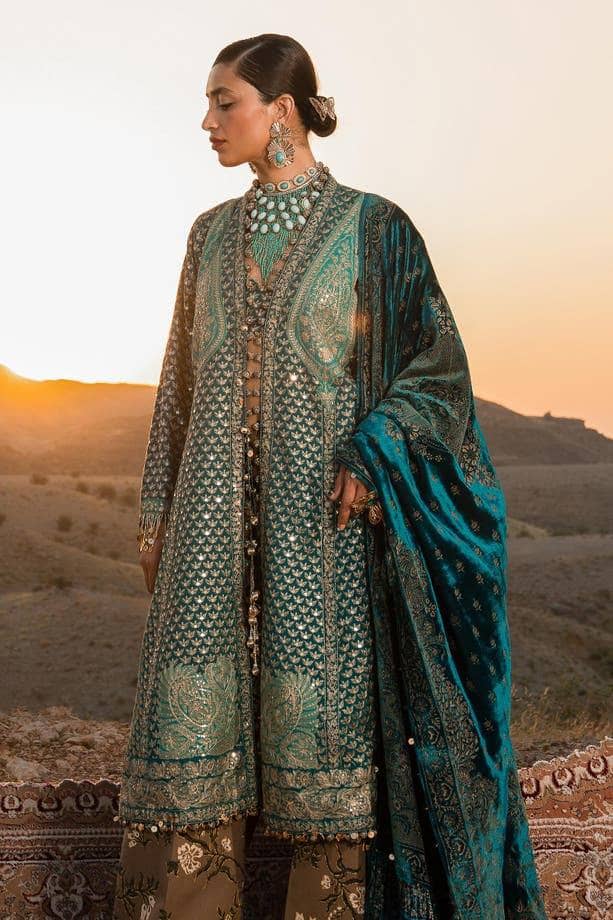 img_sana_safinaz_winter_23_awwal_boutique