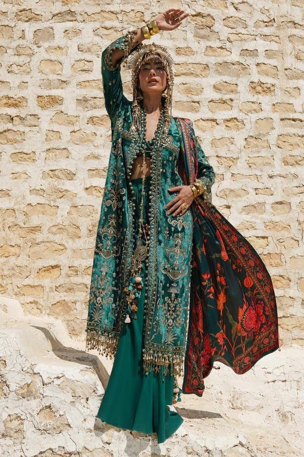 img_sana_safinaz_winter_23_awwal_boutique