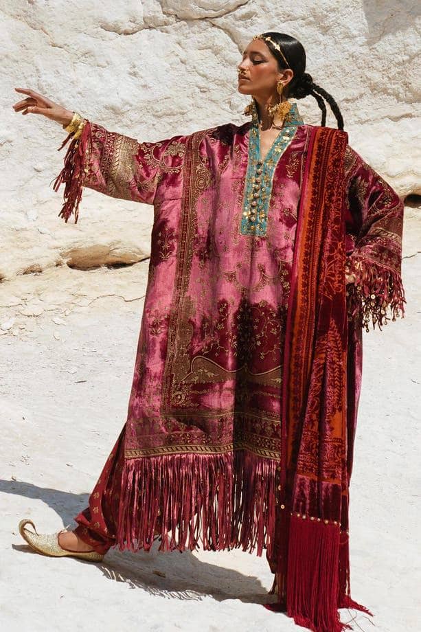 img_sana_safinaz_winter_23_awwal_boutique