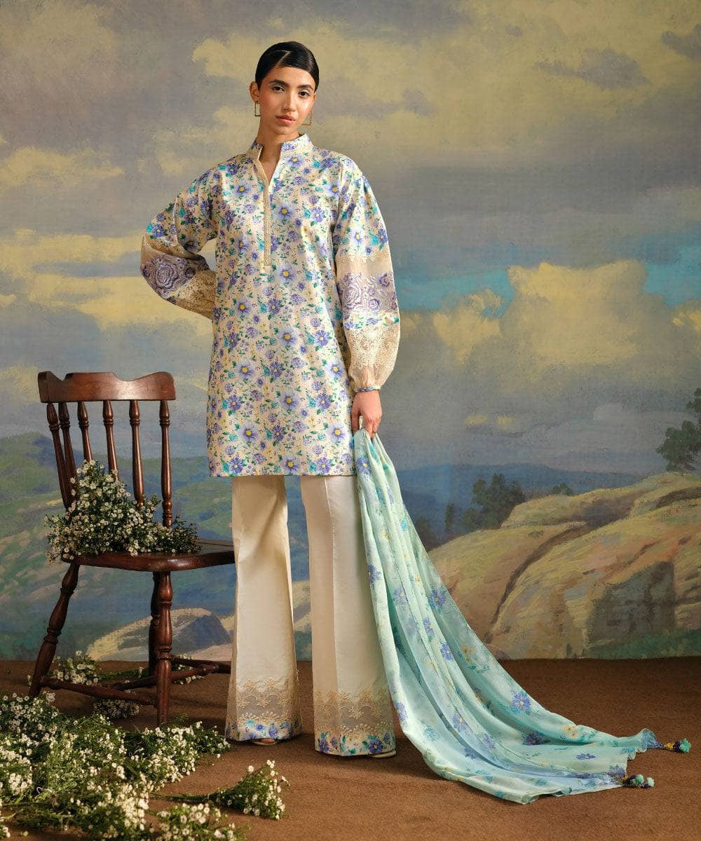 img_sapphire_lawn_24_awwal_boutique