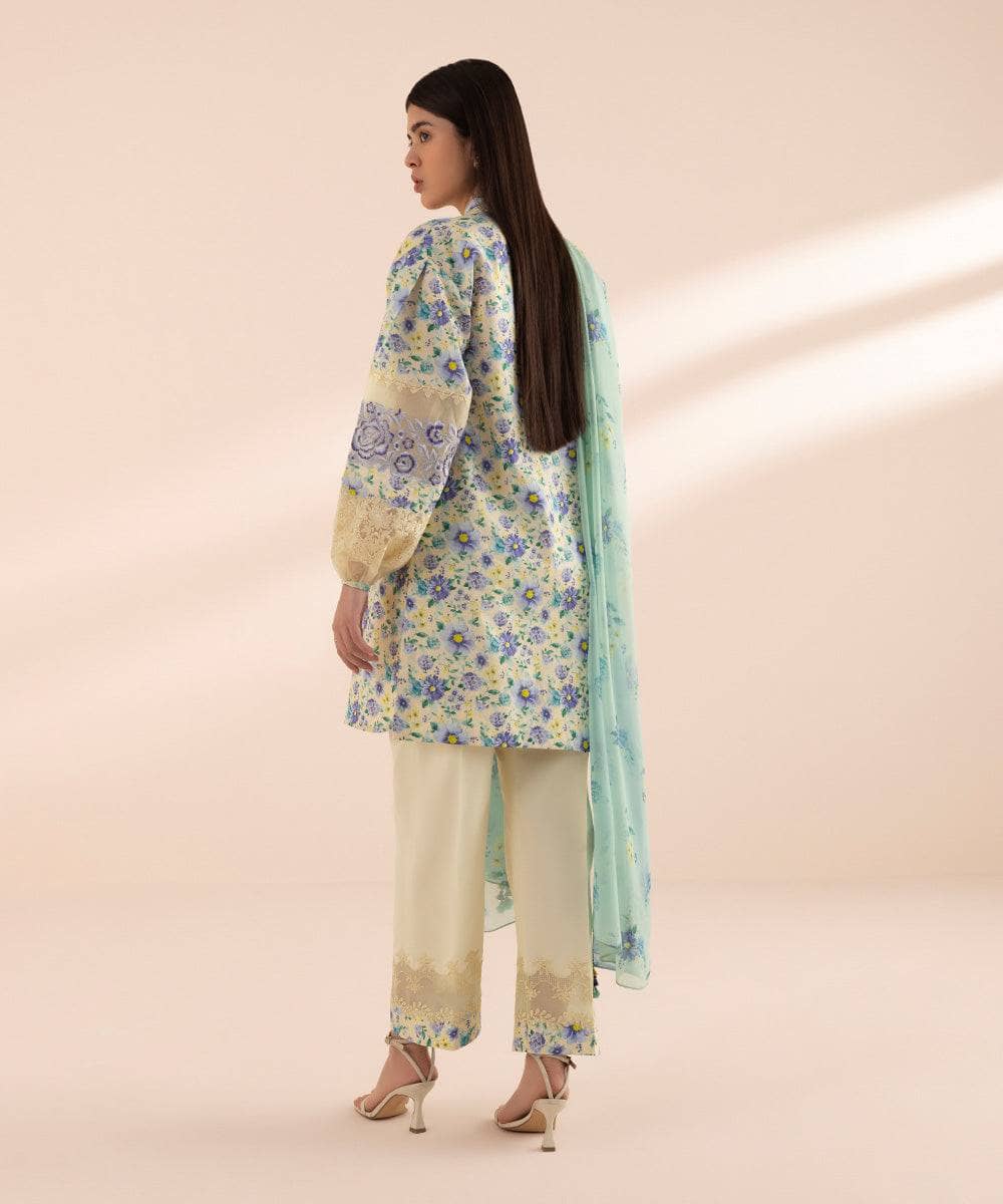 img_sapphire_lawn_24_awwal_boutique