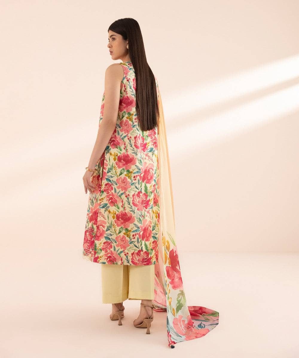 img_sapphire_lawn_24_awwal_boutique