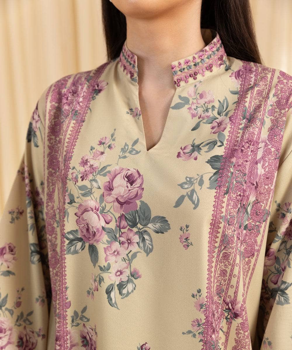 img_sapphire_silk_suit_awwal_boutique