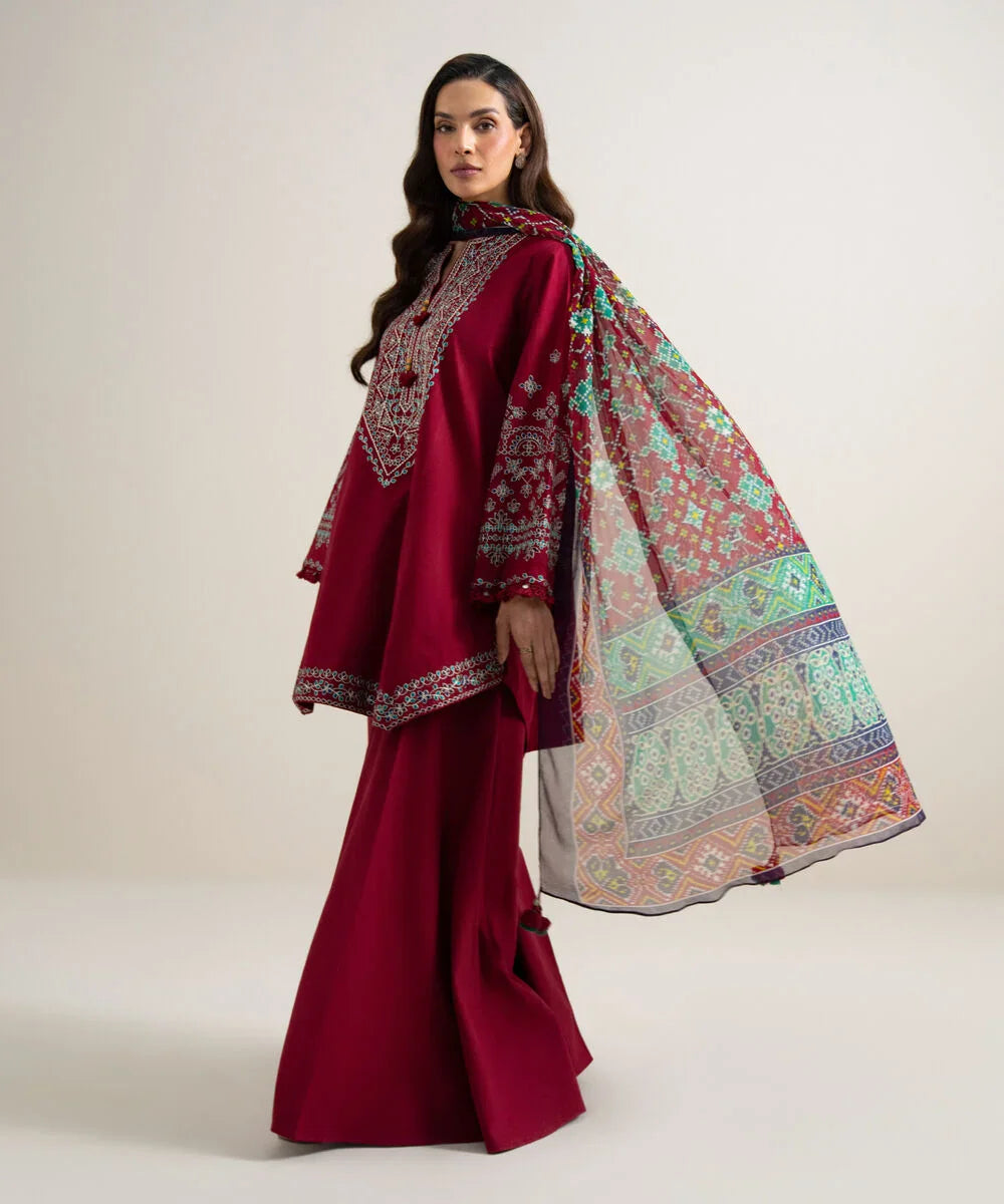 Sapphire Andaaz Luxury Lawn 26/U3PE-SGS26V7-41