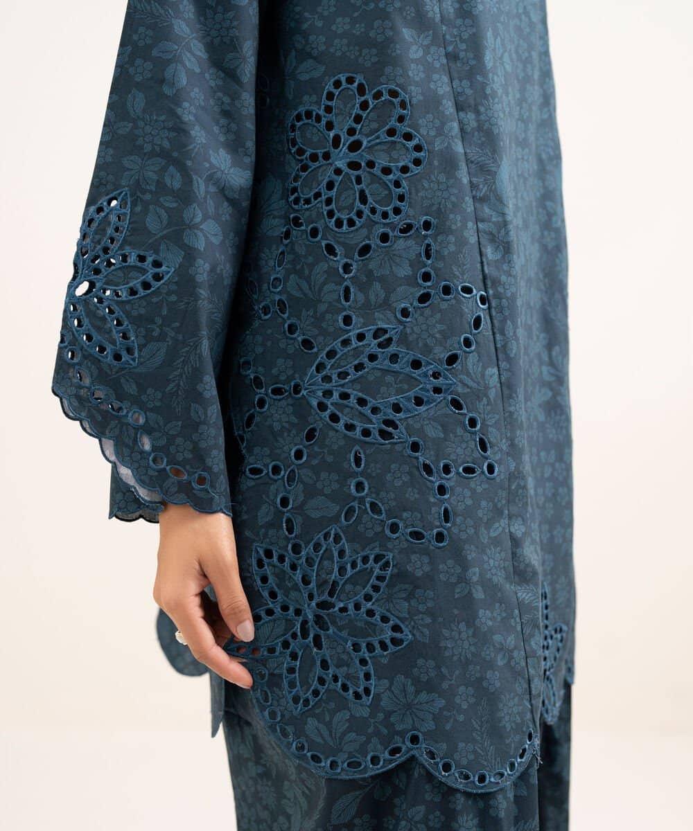 img_sapphire_lawn_awwal_boutique