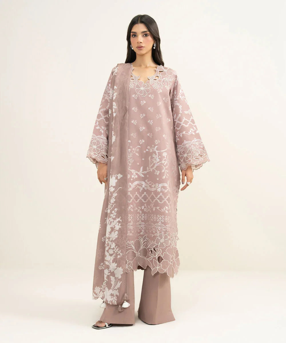 img_sapphire_lawn_awwal_boutique