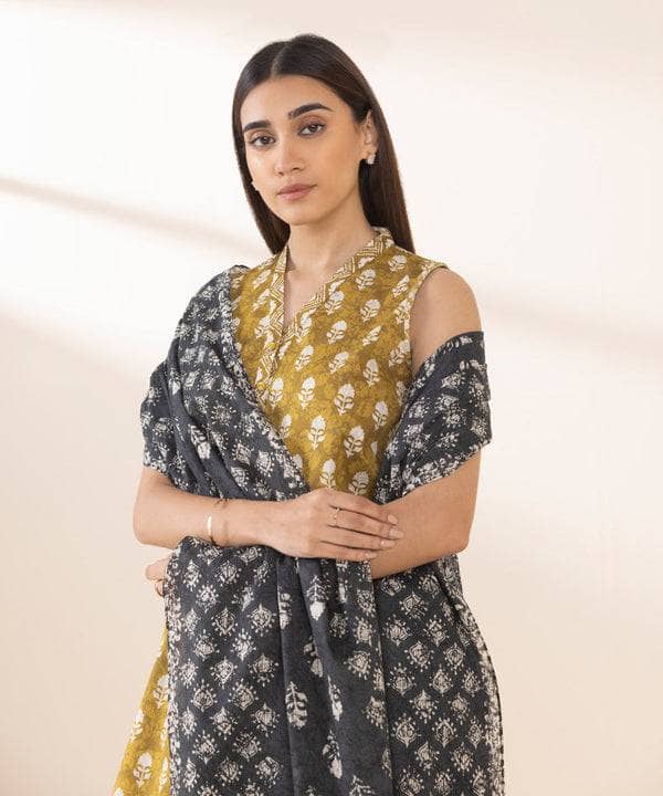 img_sapphire_premium_lawn_awwal_boutique
