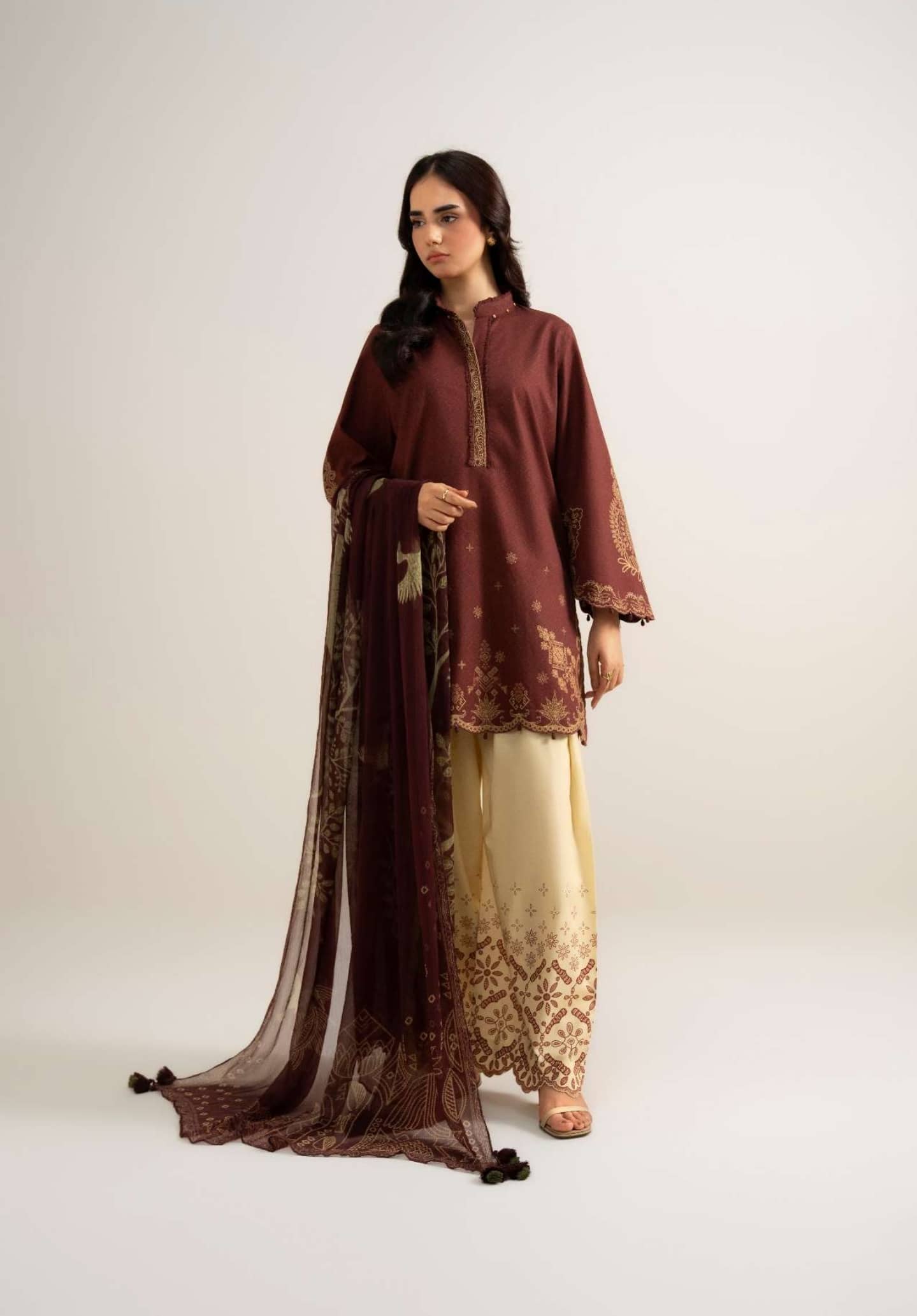 img_sapphire_lawn_26_awwal_boutique