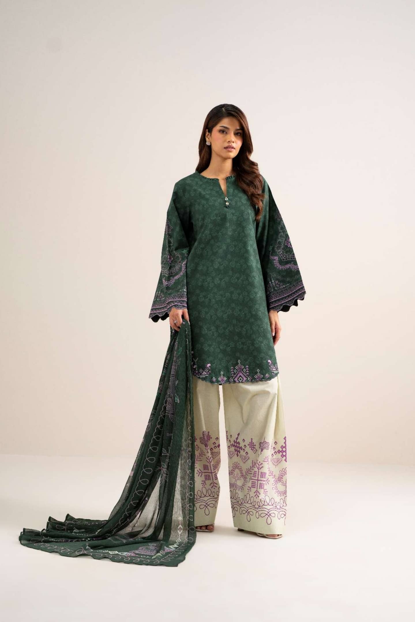 img_sapphire_lawn_26_awwal_boutique