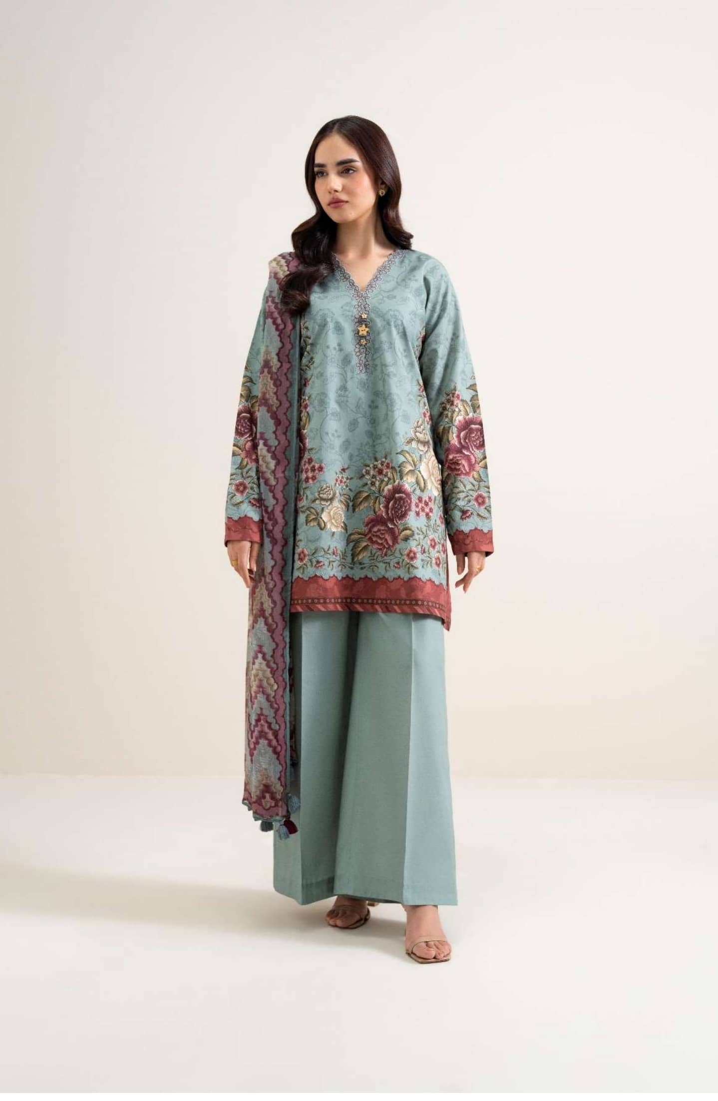 Sapphire Sukoon Luxury Lawn 26/U3P-DYS26V7-109