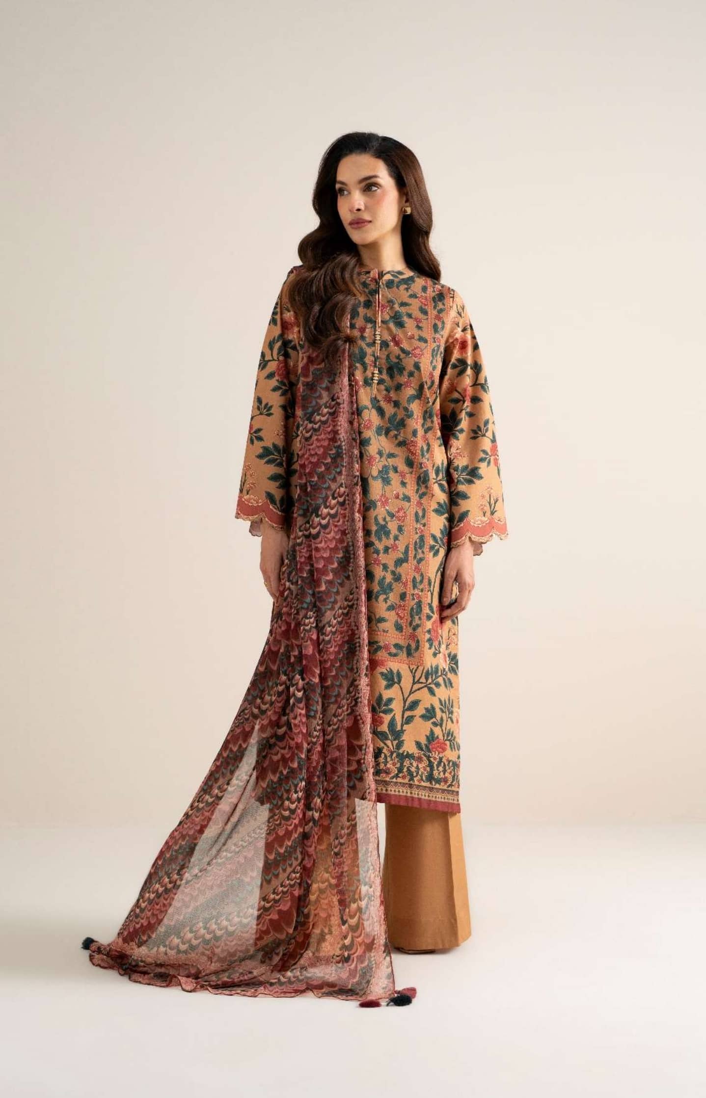 img_sapphire_lawn_26_awwal_boutique