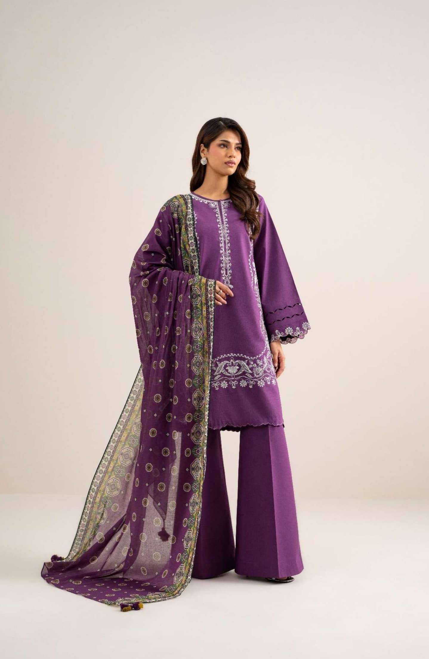 img_sapphire_lawn_26_awwal_boutique