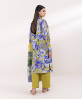 img_sapphire_intermix_awwal_boutique
