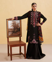 img_sapphire_intermix_awwal_boutique