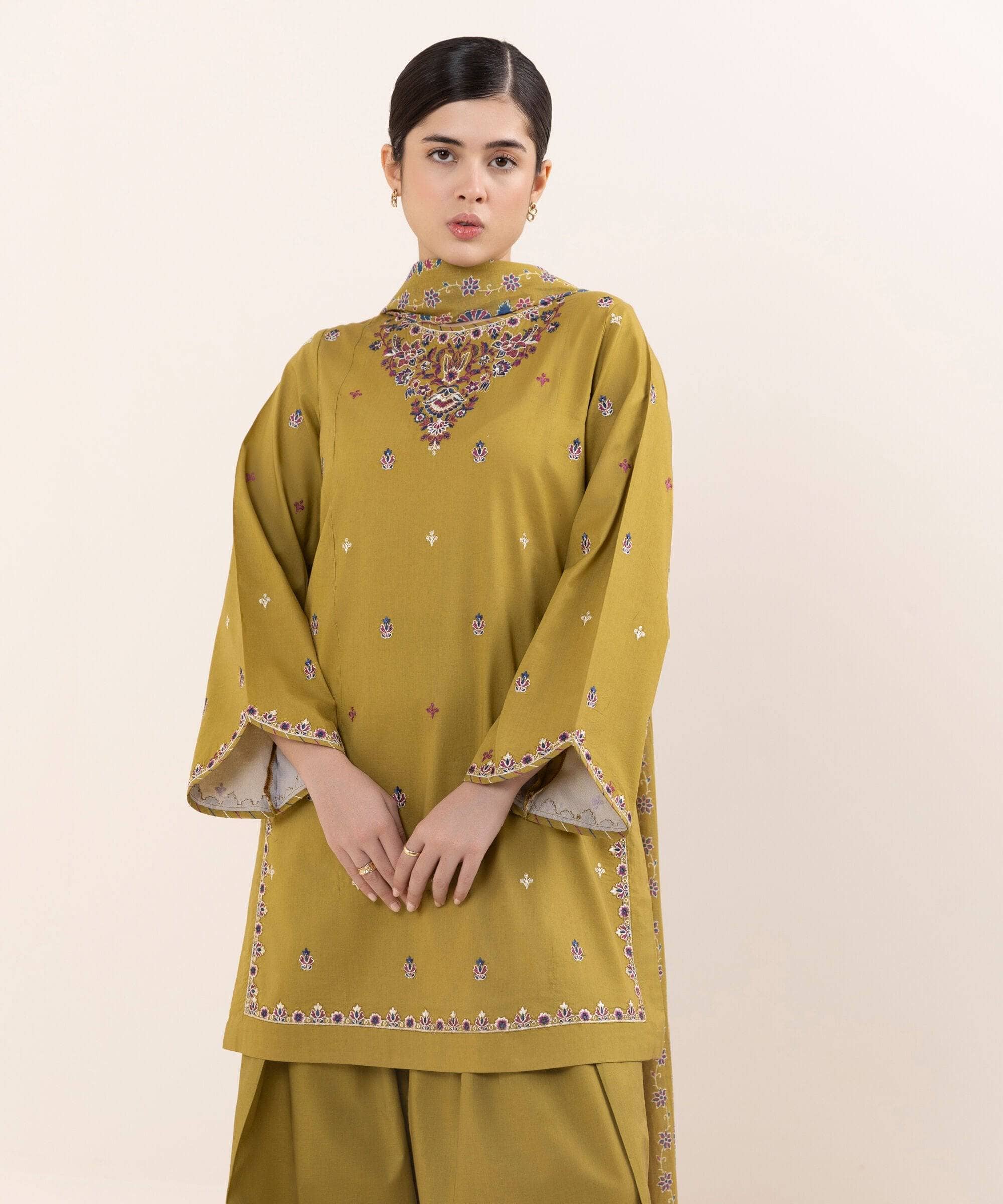 img_sapphire_daily_lawn_awwal_boutique