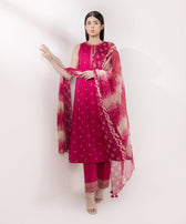 img_sapphire_intermix_awwal_boutique