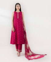 img_sapphire_intermix_awwal_boutique