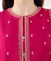 img_sapphire_intermix_awwal_boutique