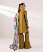 img_sapphire_intermix_awwal_boutique