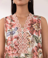 img_sapphire_intermix_awwal_boutique