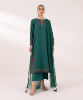 img_sapphire_intermix_awwal_boutique