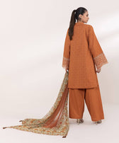 img_sapphire_intermix_awwal_boutique