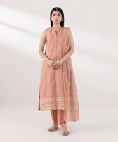 img_sapphire_intermix_awwal_boutique