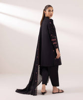 img_sapphire_intermix_awwal_boutique