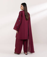 img_sapphire_intermix_awwal_boutique