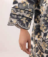 img_sapphire_intermix_awwal_boutique