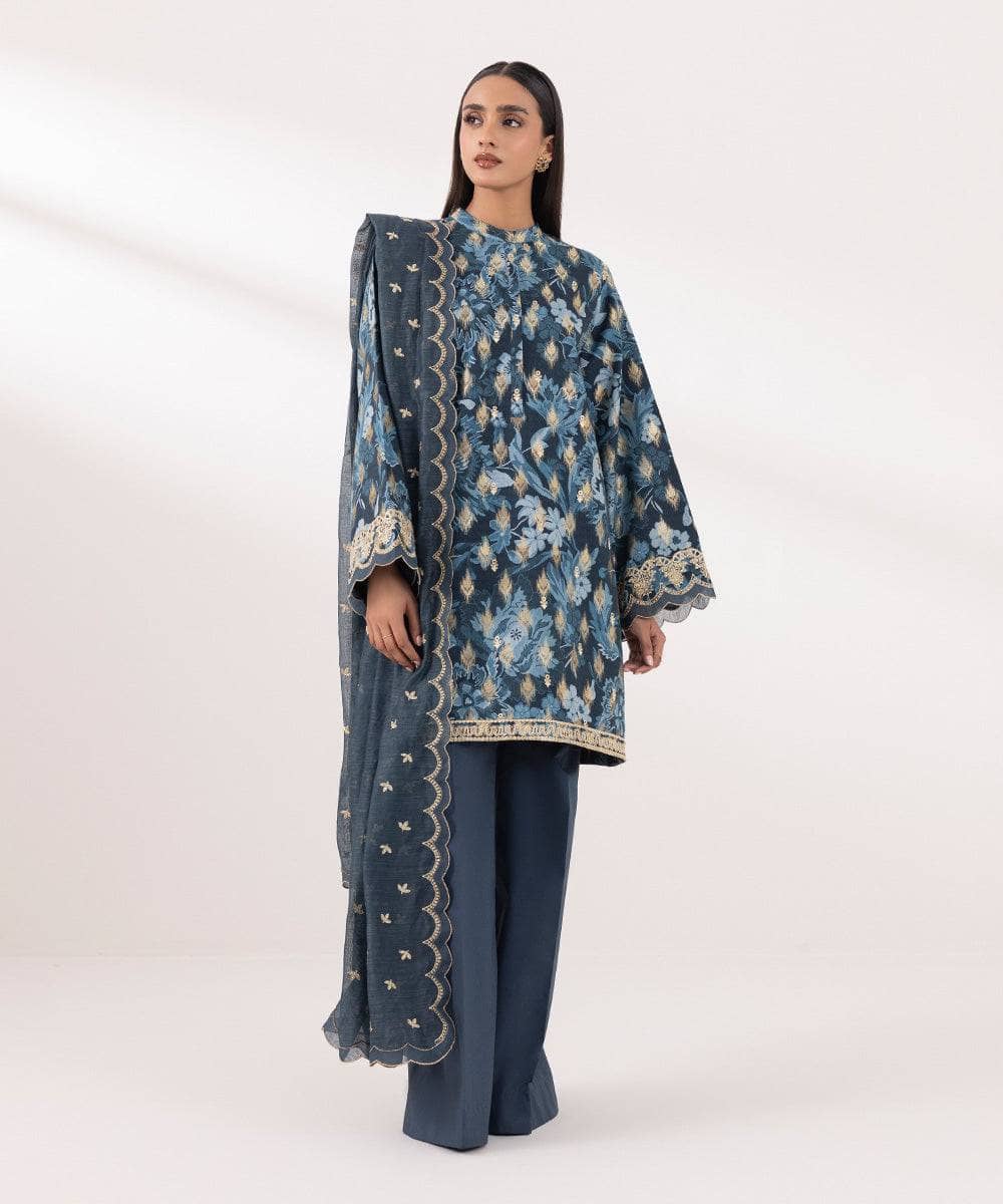 img_sapphire_intermix_awwal_boutique